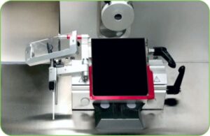 Semi Automatic Cryostat Microtome with Touch Screen - Disposable Blade Holder